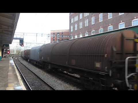 DB Cargo UK Class 66 no: 66167 @ Newport {6M41} 26/11/2019.