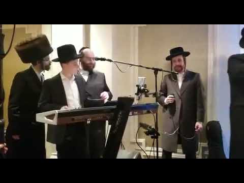 Rocking!!! by Pinky Webber's son's wedding with Shmuly Unger and Shira choir