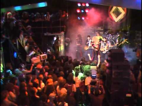 Twisted Sister - It's Only Rock'N'Roll (But I Like It) [Featuring Lemmy and Robo from Motorhead].avi
