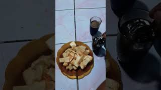 Download lagu singkong goreng plus kopi hitam #singkonggoreng #kopihitam #makanansunda mp3
