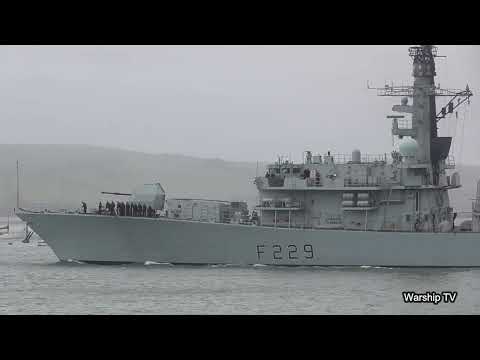 HMS LANCASTER F229 LEAVES DEVONPORT NAVAL BASE AT NORTH CORNER PONTOON - 4th April 2022