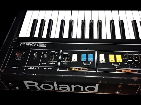 ROLAND RS09 (Organ / Strings 09) Vintage