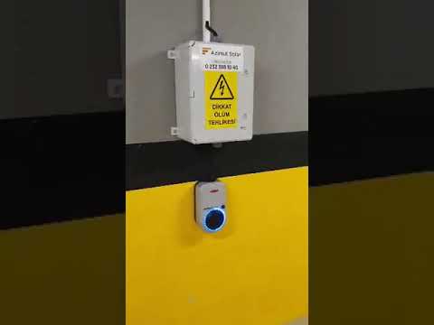 Vidéo : installation d'une borne de recharge pour véhicule électrique
