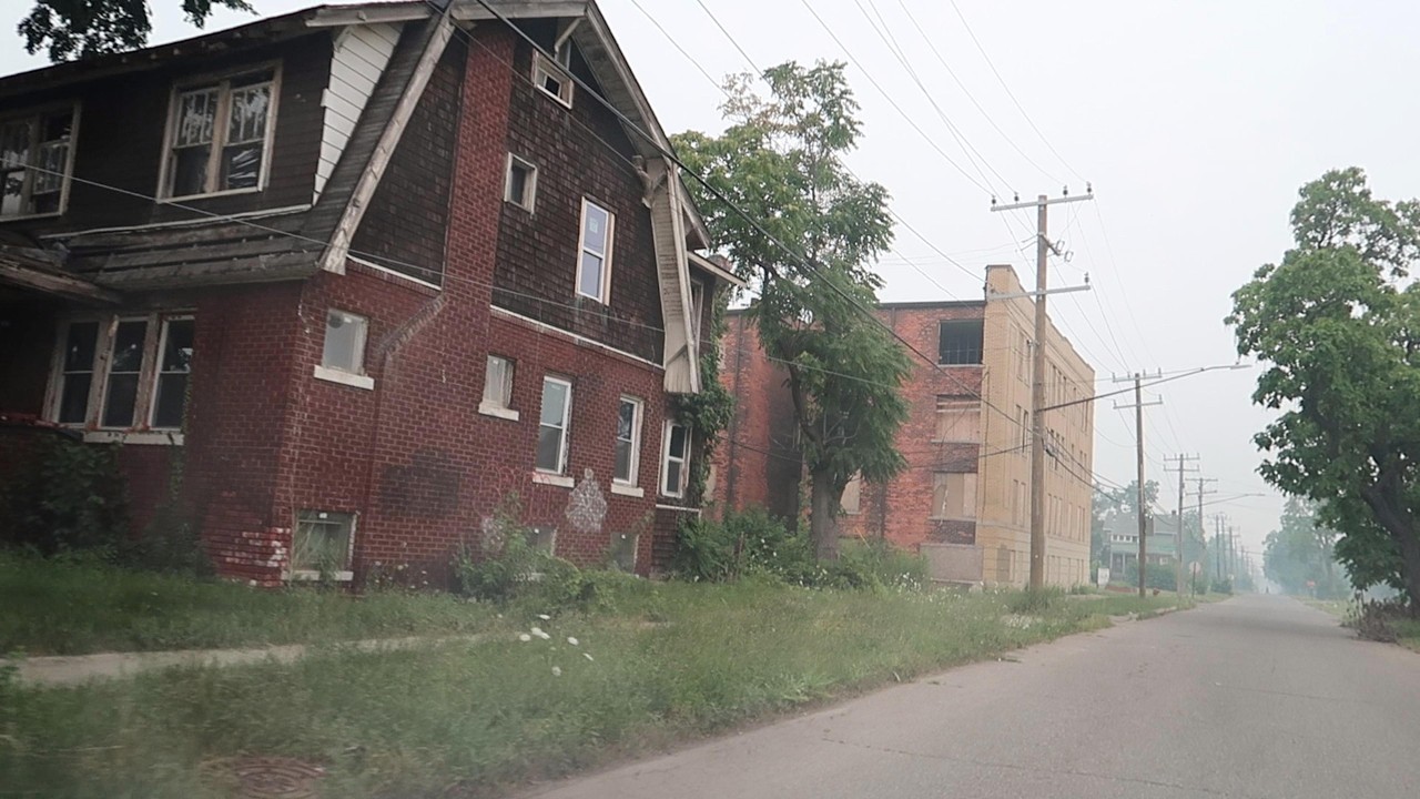DETROIT UNDER SMOKE ALERT FROM WILDFIRES IN CANADA