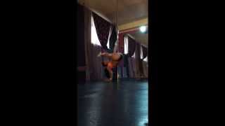 Yulia Bozina - STATHAM ( new pole trick )