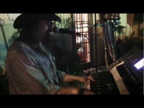 LEE PONS doing Leon Russell.MOV