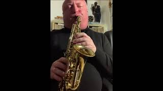 10MFAN ARTIST Robert Anchipolovsky “Things we did last Summer” on his 10MFAN Virtuoso soprano mpc