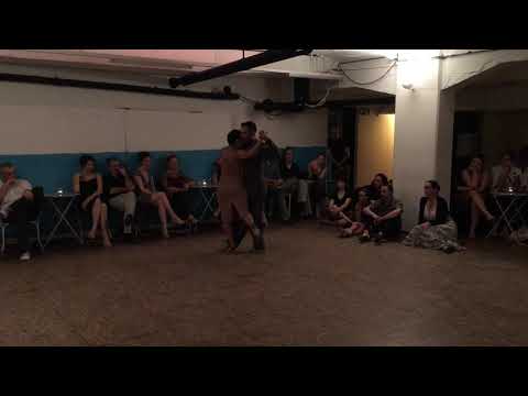 Corina Herrera & Pablo Alvarez  @CocoGardel  1/4