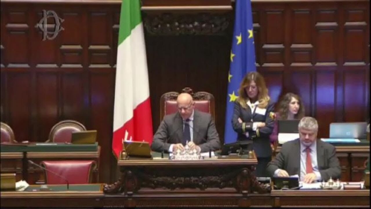 Crosetto: Interrompere sostegno a Kiev è una rinuncia alla pace