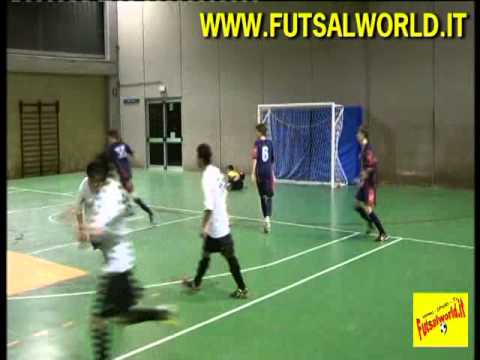 21/12/13 Saints Pagnano - Bergamo C5 . . . . . Juniores  , futsal / calcio a 5