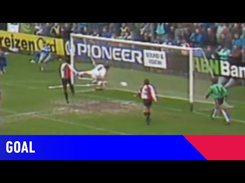 KOUD KUNSTJE VOOR JOS ROOSSIEN ❄ | FC Groningen - Feyenoord (31-01-1988) | Goal