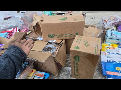 Dumpster Diving Chaos: Fake Cop Showdown & Epic Jackpot! #dumpsterdivingrookie 