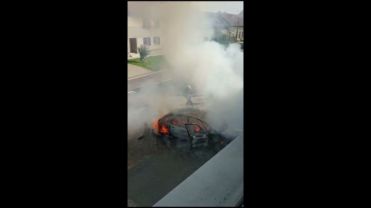 Hořící auto v Mostkovicći (září 2023)