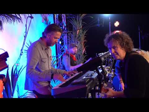 Haaks - Burning love