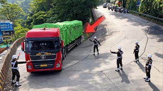 Download lagu SOPIR DIBUAT CEMAS‼️Truk SIBA SURYA Gagal Total, PM Turun Tangan Truk Di Paksa Mundur Sitinjau Lauik mp3