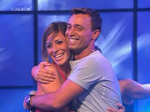 Mustafa Sandal Feat. Gülcan - Aya Benzer | (RTL) Top Of The Pops 2003 (Remastered 1080p)