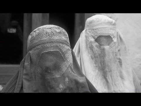 Aperture | AHA! A House for Arts [Full]