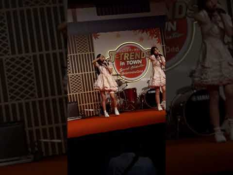 ปังปุริเย่ (The Glass Girls) Kaimook Focus - J trends in town at Central World - 111220