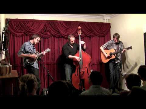 The Matt Flinner Trio performs Half Moondog at Highlands House Concerts
