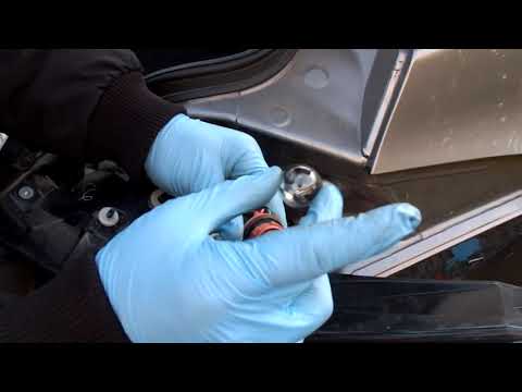 2011-2016 Hyundai Elantra Rear Brake Light Bulb: How to Replace It