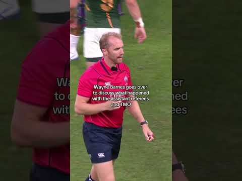 THIS is how a Referee deals with FOUL play in rugby 🏉