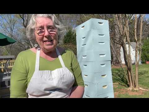 Beekeeping Tip: Easy Way to Paint Hive Boxes