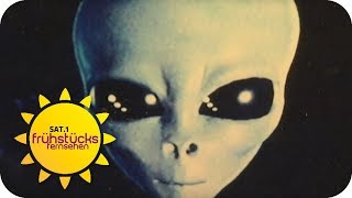Mann glaubt, dass Aliens ihn verfolgen - UND DAS IST SEIN BEWEIS | SAT.1 Frühstücksfernsehen | TV