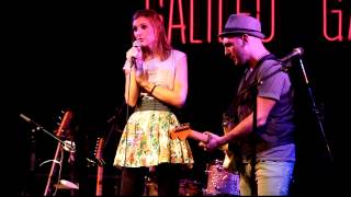 Dis, quand reviendras-tu? - Zapatos Nuevos - Conchita