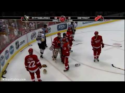 Red Wings Vs Penguins End Of Game Scrap 05/26/08