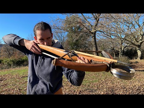 Shooting a Tod's Workshop 300lbs Belt & Hook Crossbow
