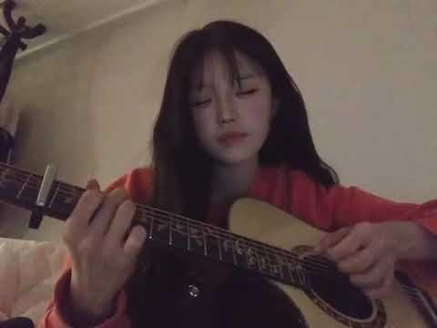 201121 fromis_9 Song Hayoung Instagram update | Hayoung guitar while singing