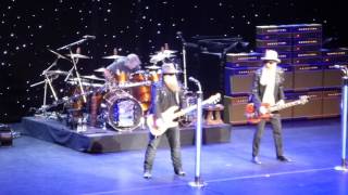&quot;Cheap Sunglasses&quot; ZZ Top @Beacon Theatre. NYC 03/01/17