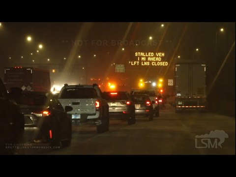 02-11-2021 Portland, OR - Major Winter Storm Creates Travel Havoc - Stuck Vehicles