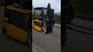 купить электропогрузчик CATERPILLAR EP25K-PAC Electric изображение 4 электропогрузчик CATERPILLAR EP25K-PAC Electric изображение 4