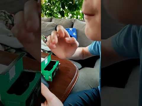 How to eat After Eight Chocolate