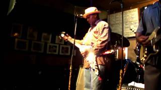 Toronzo Cannon & The Cannonball Express - Hard Luck - B.L.U.E.S. on Halsted  6/16/11 HD
