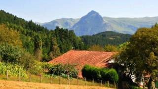 preview picture of video '-Pueblos de Euskalherria-Basque Country-Pays Basque'