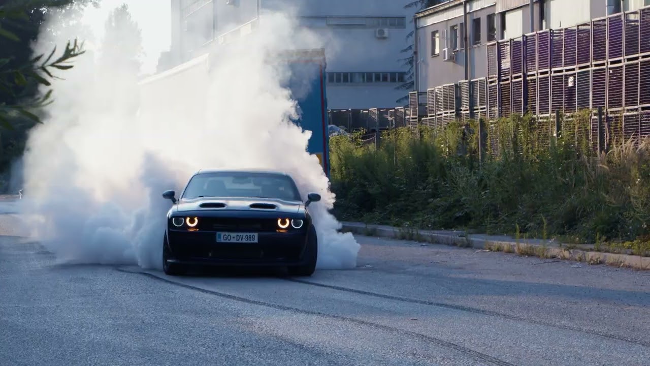 Video - Dodge Challenger - 6.4 V8 R T Scat Pack - 492 KM - 1
