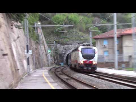 Il Siracusa --- Villa San Giovanni --- Milano C.le. in transito a Scilla!!