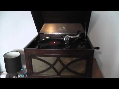 HMV Model 104 Phonograph