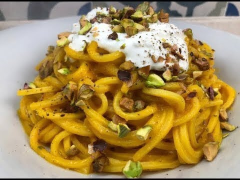 CREMA DI ZUCCA ARROSTO,BURRATA E PISTACCHI - E TE LA GODI  #CUCINANDOMELAGODO