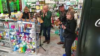 "i've Been All Around This World" - Thompson Street Medicine Show