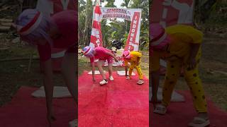 Download lagu Nining vs Mimin Lomba balap karung 17an 🇲🇨 mp3