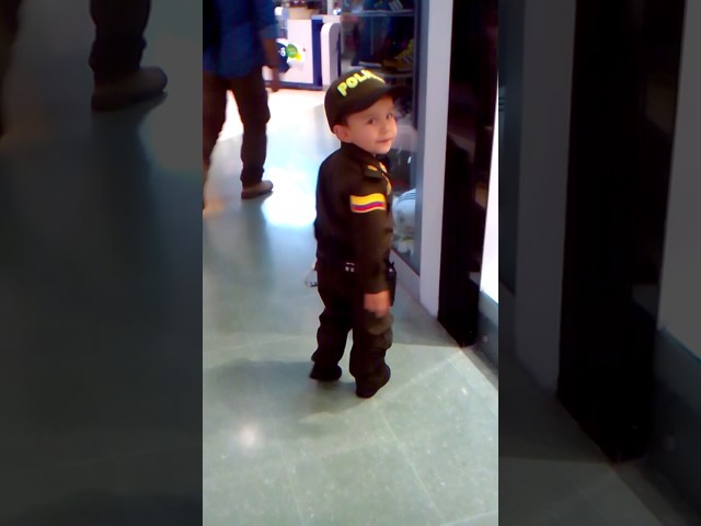 Vídeo relacionado con Policcinella Disfraz de Fontanero de Videojuego, Infantil, Niño, Talla 6-7 Años