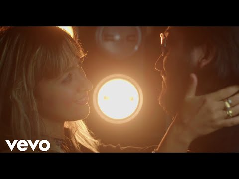 Stephen Oaks - Es Amor (What Is Love) (Official Video) ft. Nicky Jam, Emy Perez