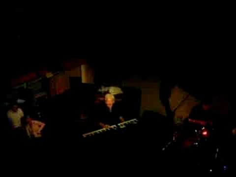 Ian McLagan & The Bump Band (Cindy Incedently)