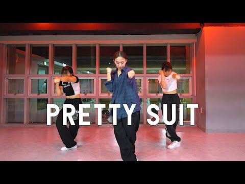 Runkus x  Chronixx x Toddla T - Pretty suit / choreography - MAZY