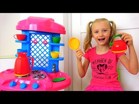 Polina playing  with Cute Kitchen and Baby doll Emma.