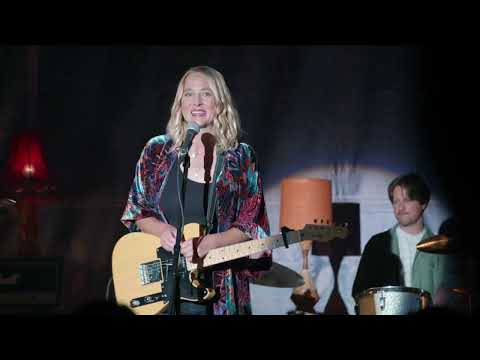 Lissie - "When I'm Alone" Loudermilk Band Performance