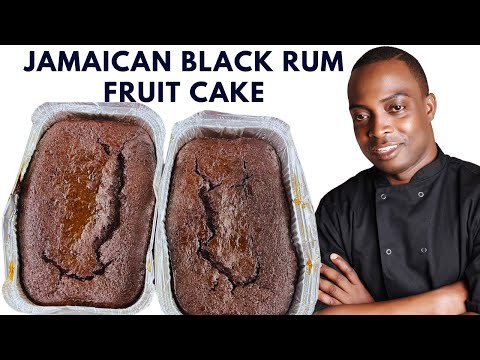 "Festive Christmas Fruit Cake: Baking the Perfect Holiday Delight!"